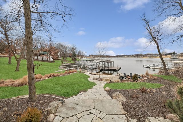 129 Cottage Lane, Montezuma, IA 50171