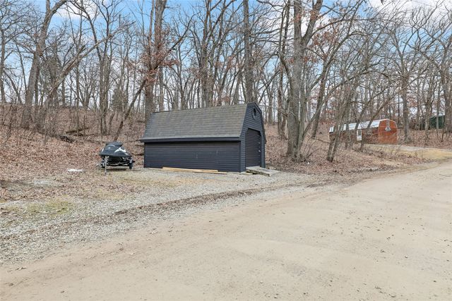 129 Cottage Lane, Montezuma, IA 50171