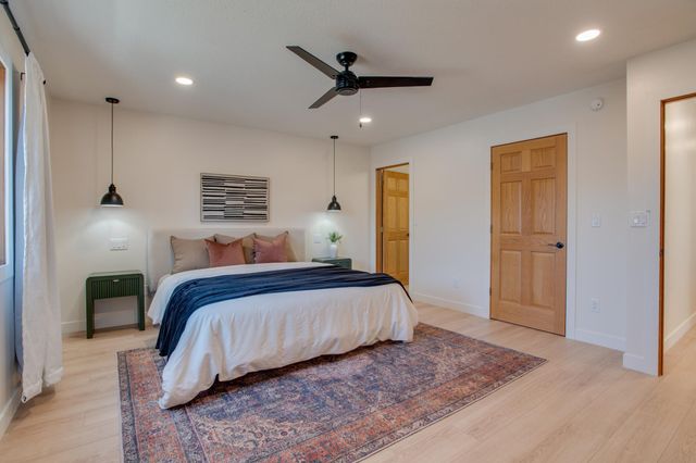 2808 38th Avenue S, Fargo, ND 58104