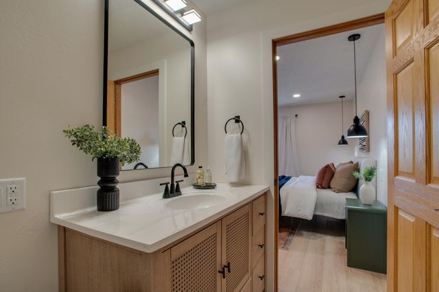 2808 38th Avenue S, Fargo, ND 58104