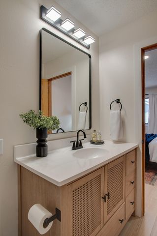 2808 38th Avenue S, Fargo, ND 58104