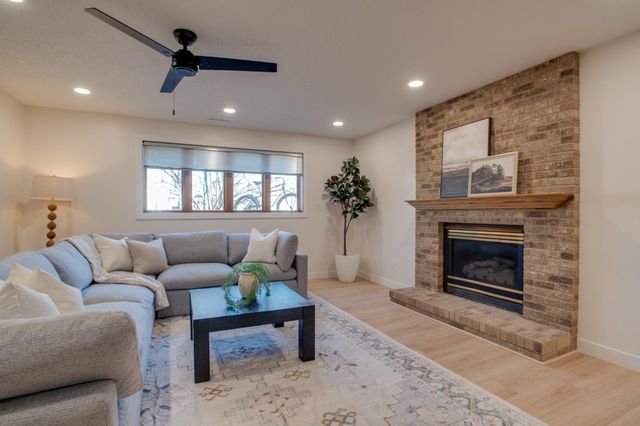 2808 38th Avenue S, Fargo, ND 58104