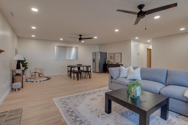 2808 38th Avenue S, Fargo, ND 58104