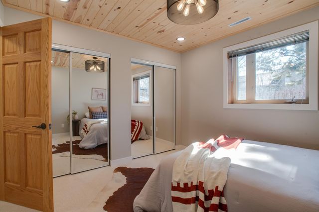 2808 38th Avenue S, Fargo, ND 58104