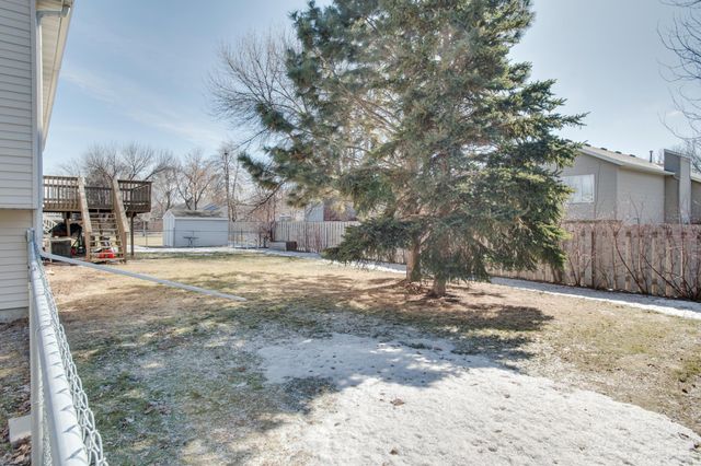 2808 38th Avenue S, Fargo, ND 58104