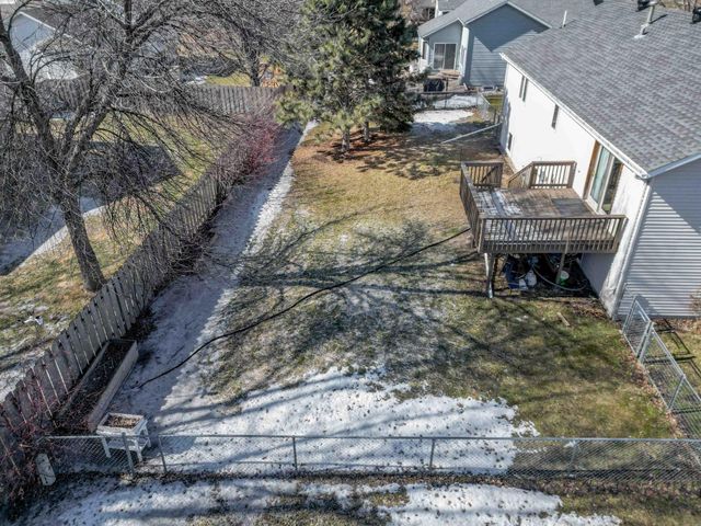 2808 38th Avenue S, Fargo, ND 58104