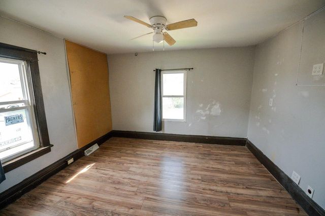 611 West BOULEVARD, Racine, WI 53405
