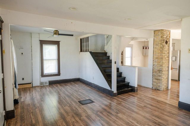 611 West BOULEVARD, Racine, WI 53405