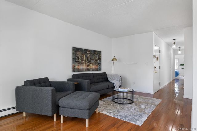 7111 Sutton Place 3, Fresh Meadows, NY 11365