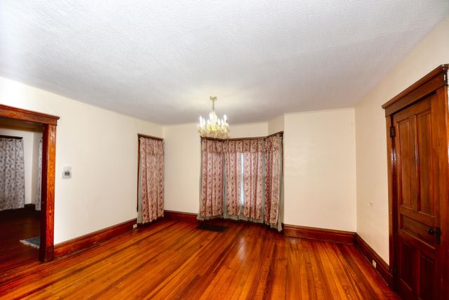 1008 Oak Street, Niles City, MI 49120