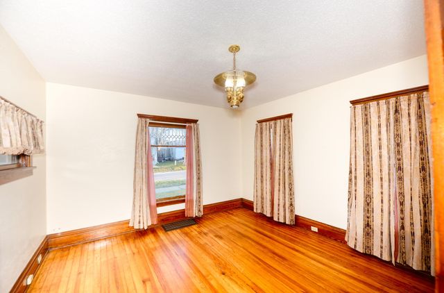 1008 Oak Street, Niles City, MI 49120