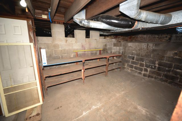 1008 Oak Street, Niles City, MI 49120