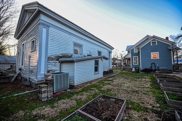 1008 Oak Street, Niles City, MI 49120