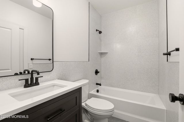 109 Legacy Court, Lakewood, NJ 08701