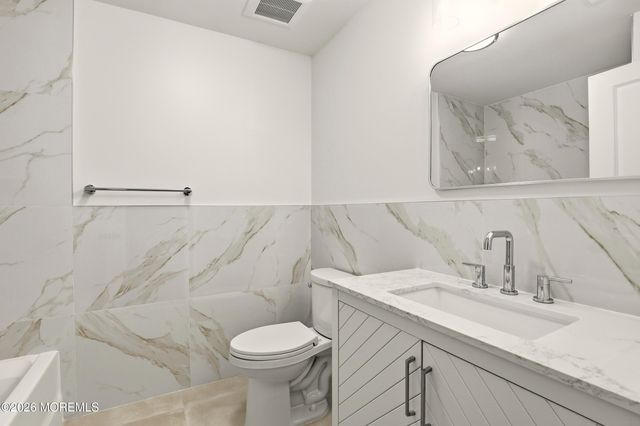 109 Legacy Court, Lakewood, NJ 08701