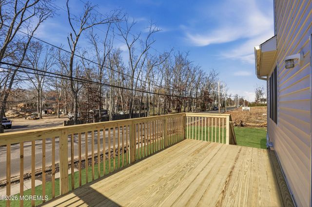 109 Legacy Court, Lakewood, NJ 08701