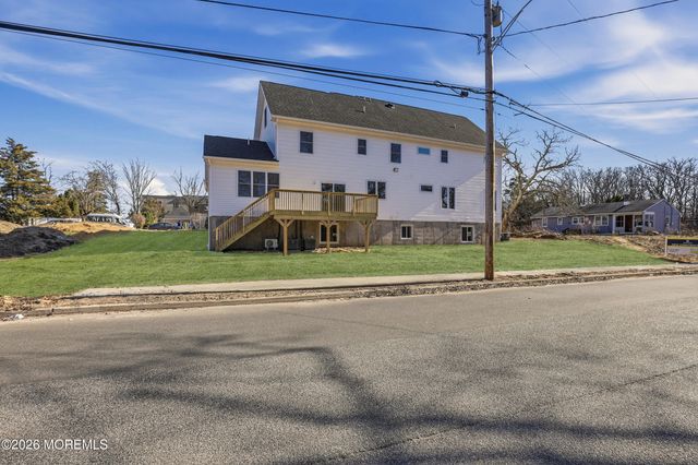 109 Legacy Court, Lakewood, NJ 08701