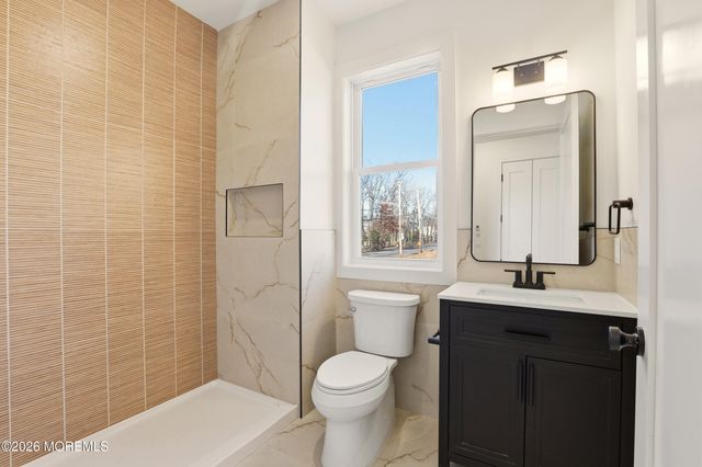 109 Legacy Court, Lakewood, NJ 08701