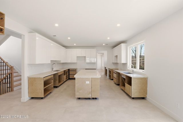 109 Legacy Court, Lakewood, NJ 08701