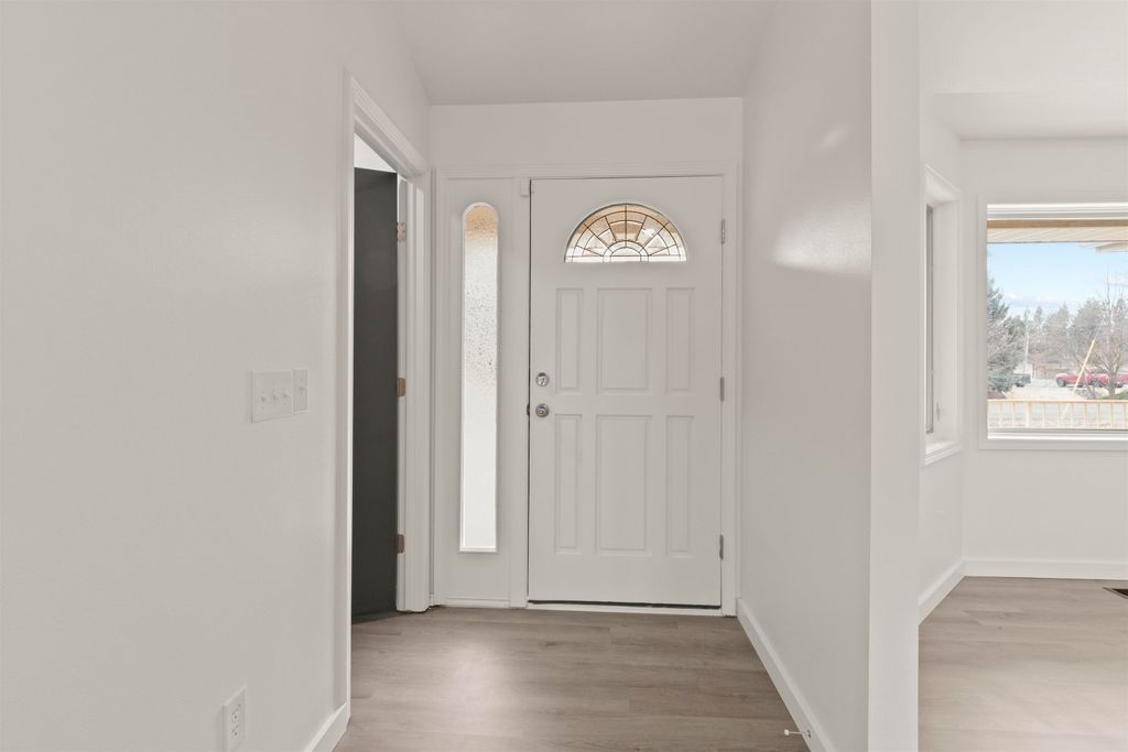 5704 W Garden Springs Rd, Spokane, WA 99224 photo 10