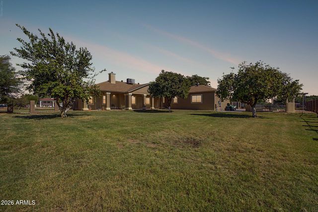 6620 N 185TH Avenue, Waddell, AZ 85355