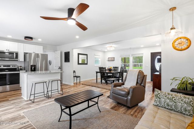 1361 Forest Lake Road, Southport, NC 28461