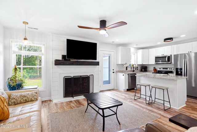 1361 Forest Lake Road, Southport, NC 28461
