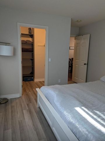 1845 Bayview Heights Dr 99, San Diego, CA 92105