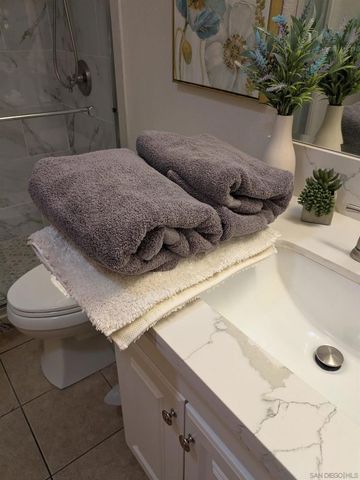 1845 Bayview Heights Dr 99, San Diego, CA 92105