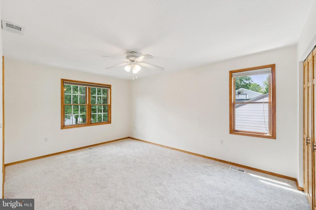 20528 NEERWINDER ST, Germantown, MD 20874