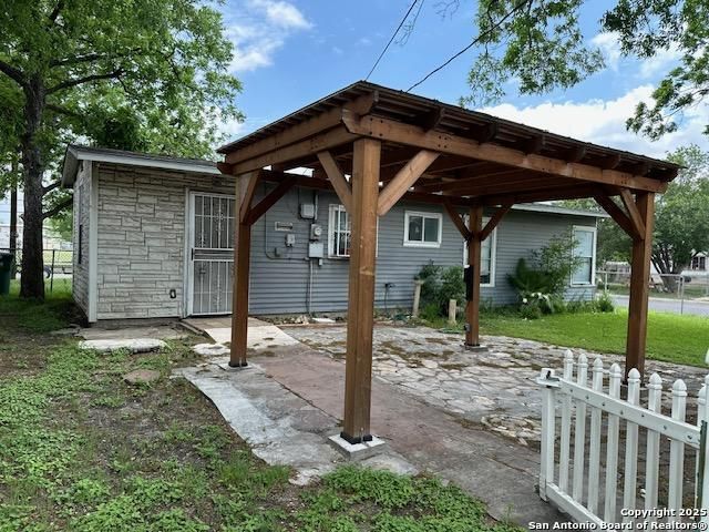 726 Southcross, San Antonio, TX 78211
