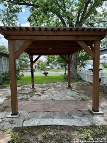 726 Southcross, San Antonio, TX 78211