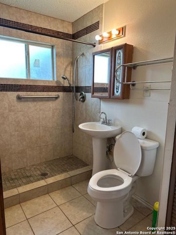 726 Southcross, San Antonio, TX 78211