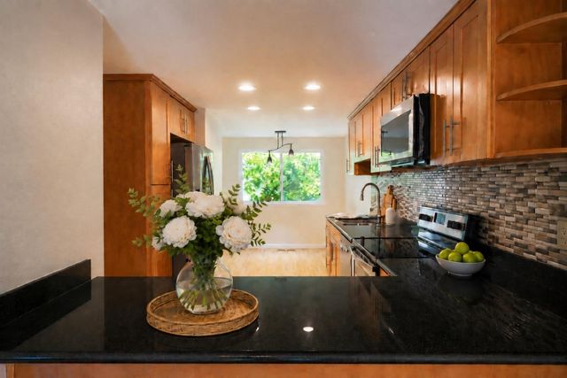5389 San Simeon Place, Castro Valley, CA 94552