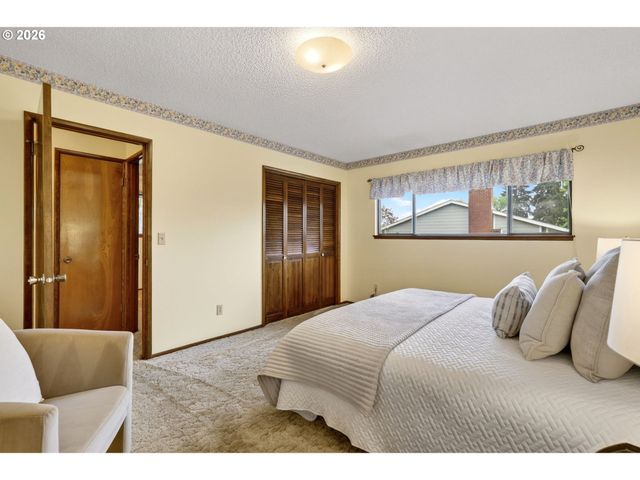 18200 Nw CORINTHIAN St, Portland, OR 97229