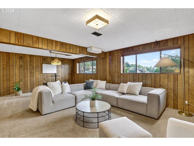 18200 Nw CORINTHIAN St, Portland, OR 97229