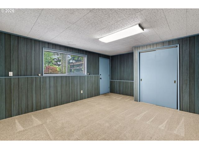 18200 Nw CORINTHIAN St, Portland, OR 97229