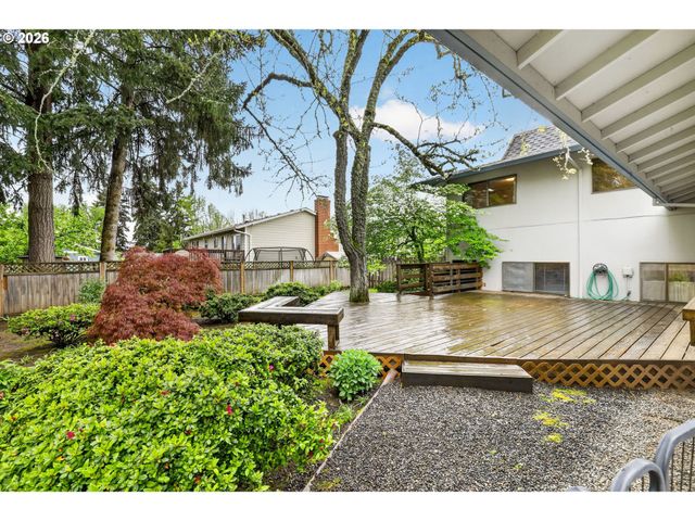 18200 Nw CORINTHIAN St, Portland, OR 97229