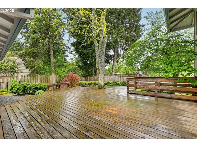 18200 Nw CORINTHIAN St, Portland, OR 97229