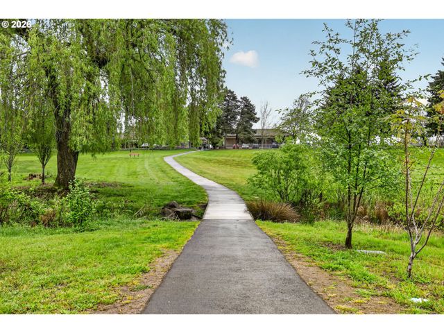 18200 Nw CORINTHIAN St, Portland, OR 97229