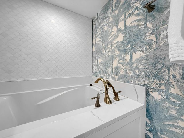 3000 N Ocean Drive 20-G, Singer Island, FL 33404