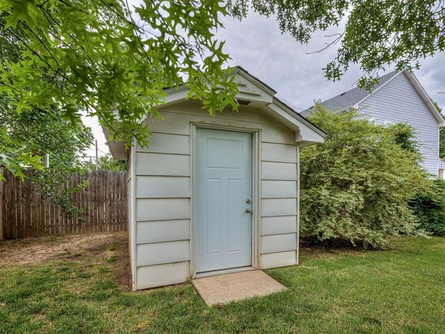 4303 N Redmond Avenue, Bethany, OK 73008