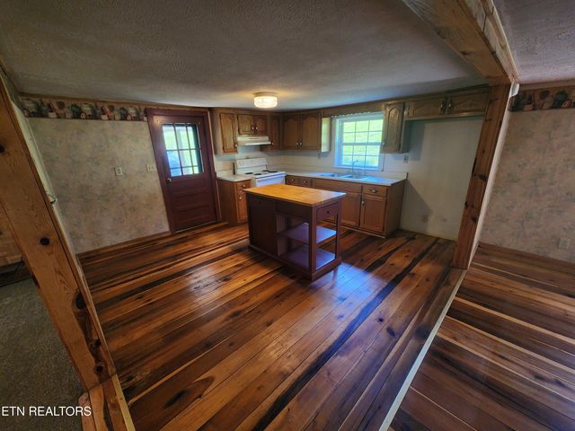 835 Nance Rd, Rutledge, TN 37861