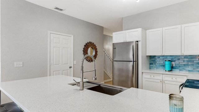 7650 Sir Kaufmann Court, Kissimmee, FL 34747