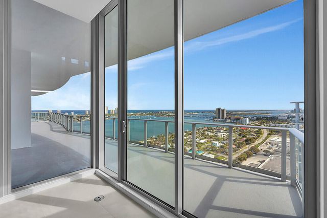 220 Lake Shore Drive 2411, Lake Park, FL 33403