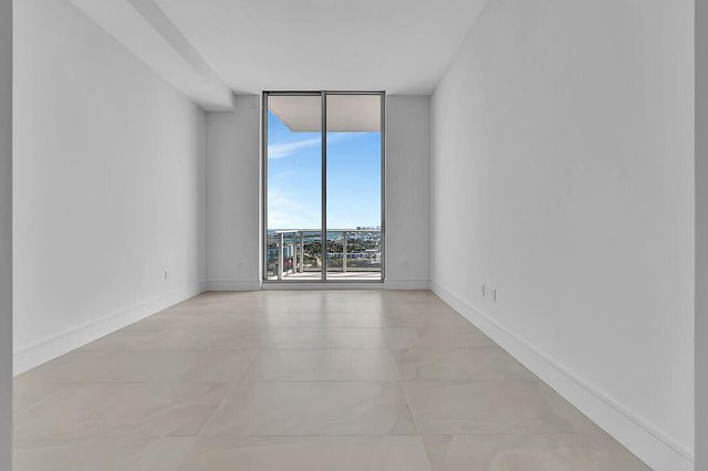 220 Lake Shore Drive 2411, Lake Park, FL 33403