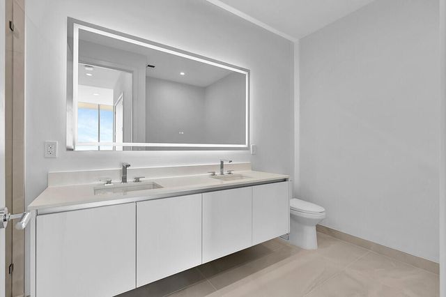 220 Lake Shore Drive 2411, Lake Park, FL 33403