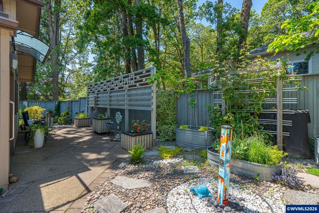 2734 NW Garryanna Dr, Corvallis, OR 97330