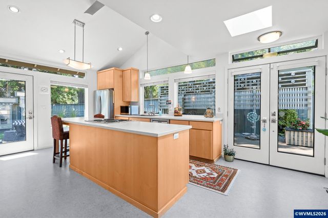 2734 NW Garryanna Dr, Corvallis, OR 97330