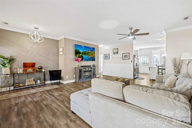 6406 Castlewynd Court, Charlotte, NC 28212